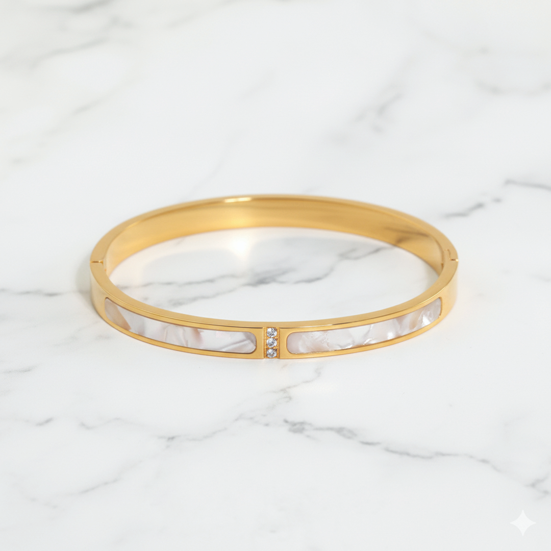 Classic Bangle - Pearl Shell