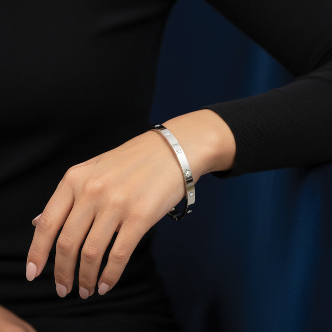 Classic Bangle - Star