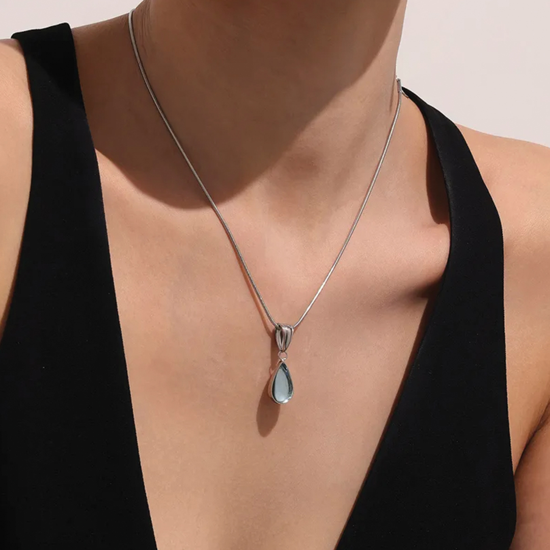 Blue Waterdrop Pendant Necklace