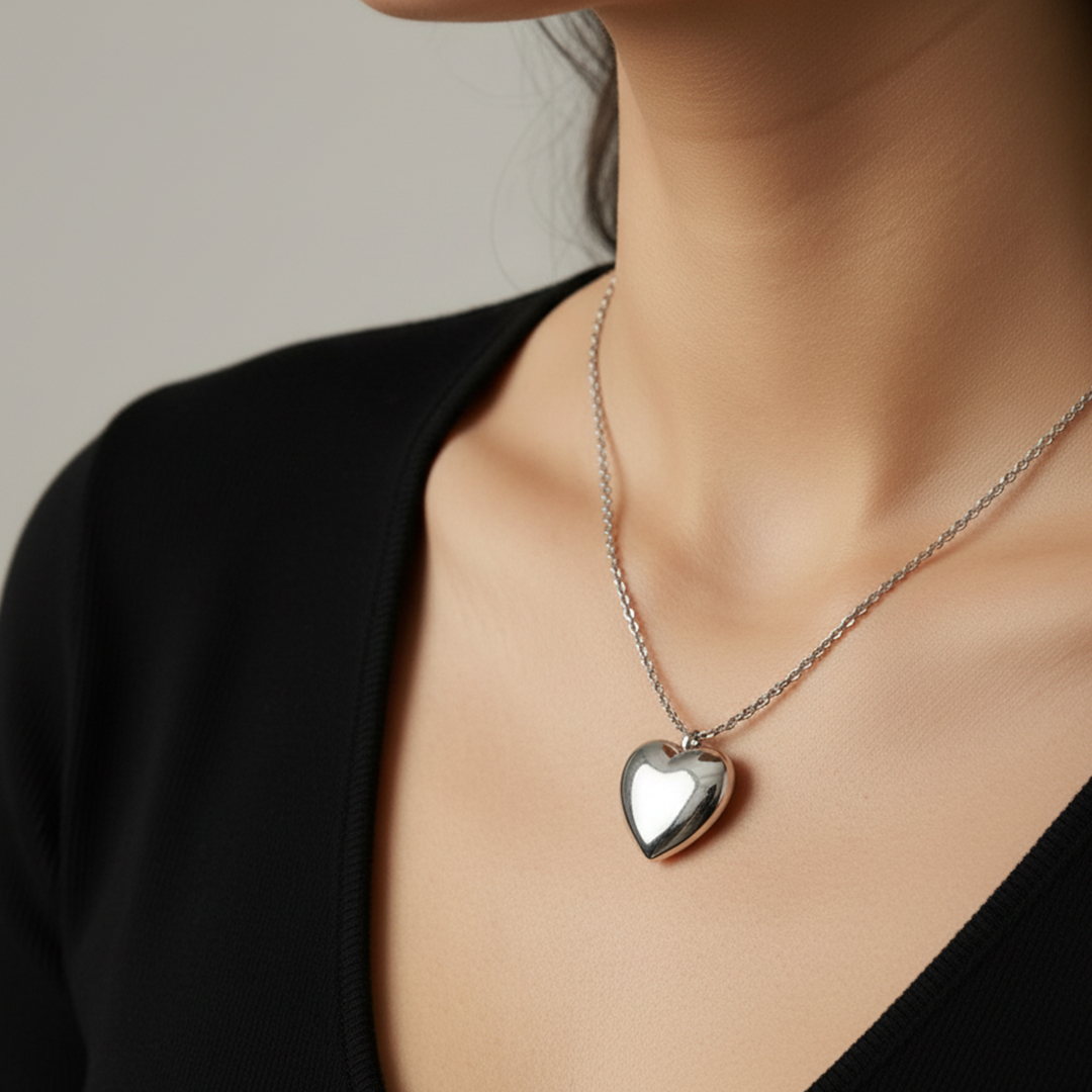 Dainty Heart Shaped Pendant Necklace