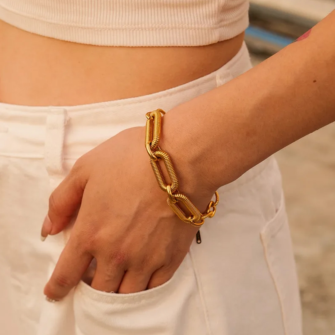 Bold Ribbed Chain Bracelet