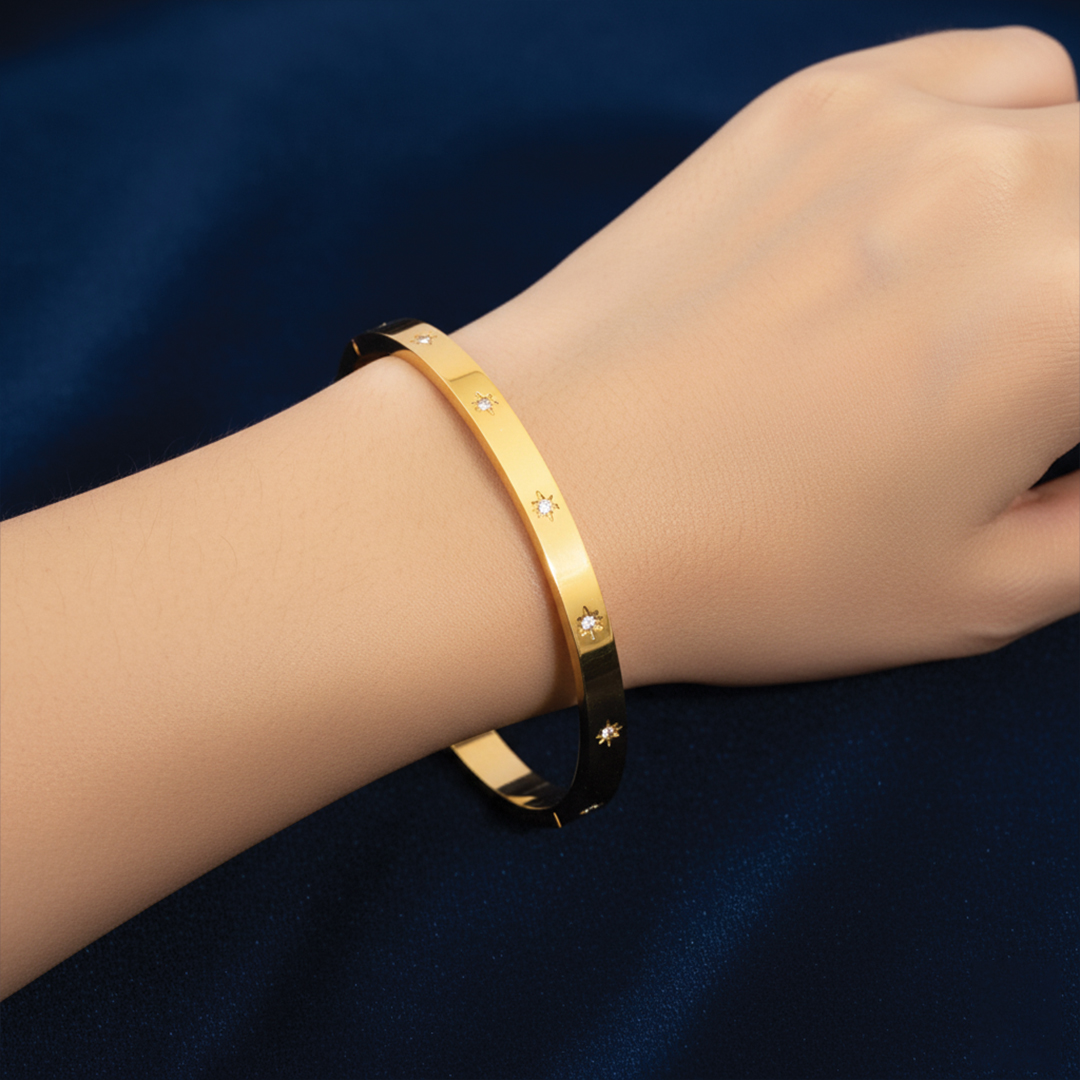 Classic Bangle - Star