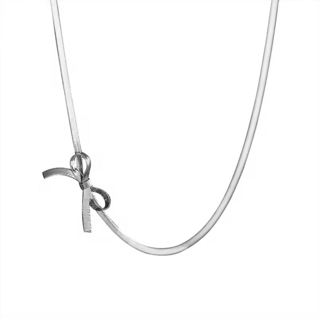 Bow Chain Necklace
