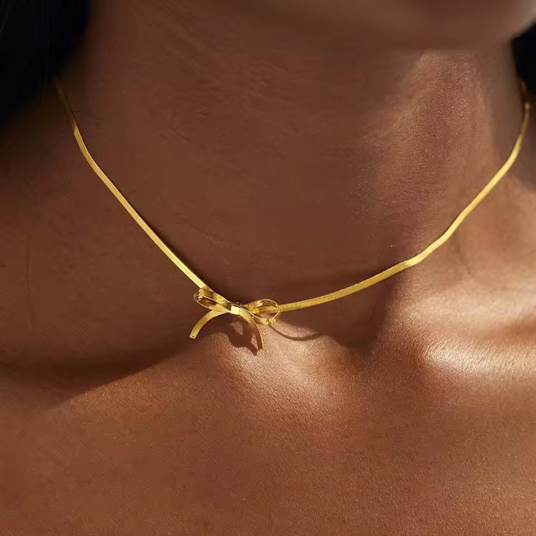 Bow Chain Necklace